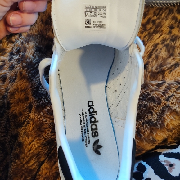 Adidas - Picture 6 of 6